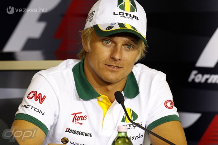 F1: Kovalainen marad a Lotusnál
