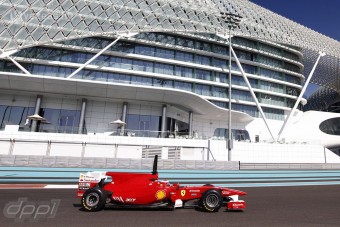 F1: Elmarad a tisztogatás a Ferrarinál