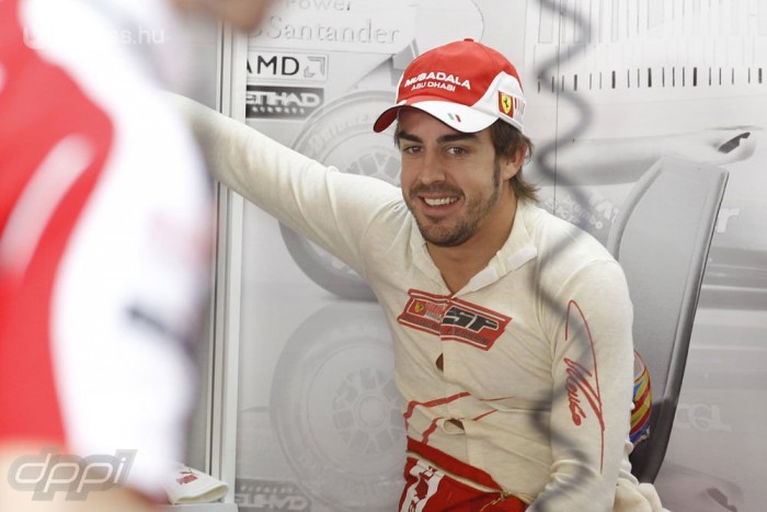F1: Alonso négyes csatát vár 2011-ben