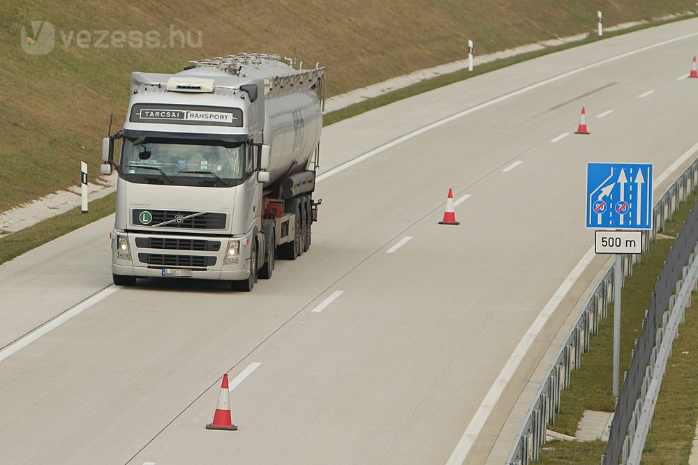 Csak a határátkelőkön kell kitáblázni a tiltást