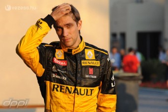 F1: Nem zavarja el Petrovot a Lotus