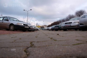 Négyajtóst, kombit, kabriót?