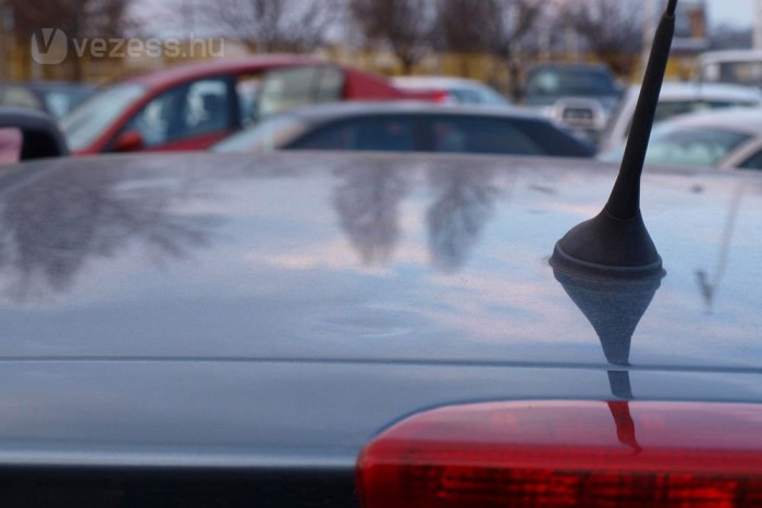 Vajon mitől horpadt be a tető?