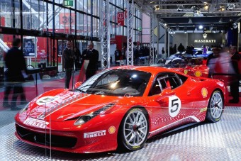 Bemutatkozott az új verseny-Ferrari