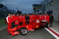 F1: Ifjoncokat tesztelt a Ferrari 2