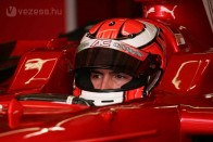 F1: Ifjoncokat tesztelt a Ferrari 15