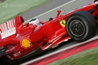 F1: Ifjoncokat tesztelt a Ferrari 16