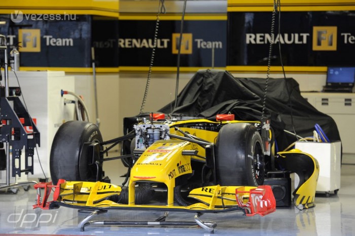 F1: A Renault eladásáról tárgyalnak