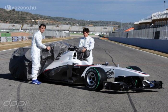 F1: Hivatalos az első autóbemutató