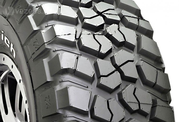 BFGoodrich Mud Terrain T/A KM2: jól látszik a durva mintázat