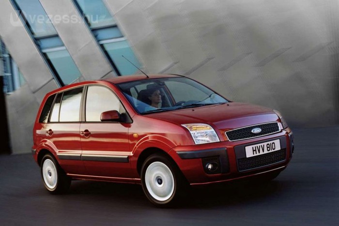 Tavasszal bemutatkozik a Ford B-Max 3 | Vezess A Fusion utódja lesz