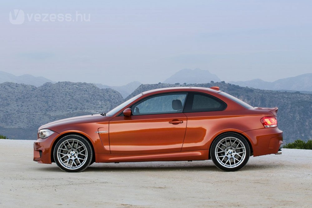 Itt a BMW 1 M Coupe 6