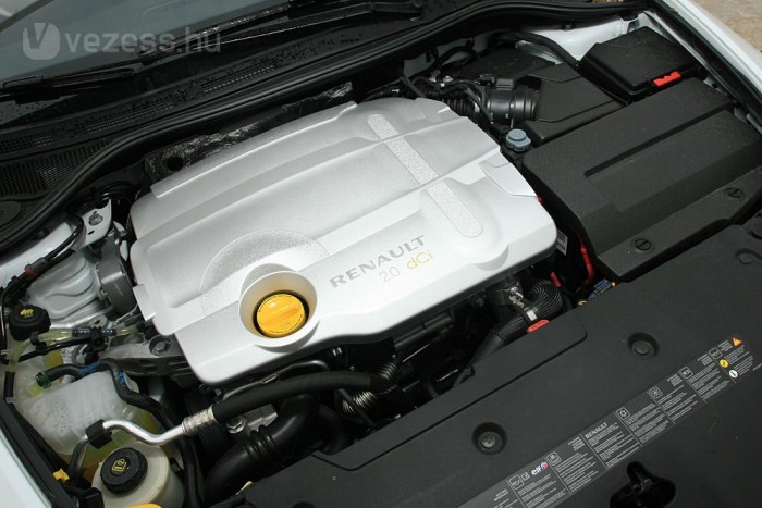 180 lóerős, alacsony fordulaton mégis olyan, mintha nem is lenne 