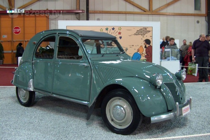 A gyártás 1949-ben kezdődött el. Ez a példány abból az évből származik.