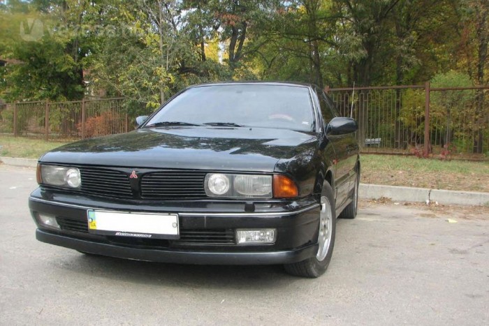 Mitsubishi Diamante
