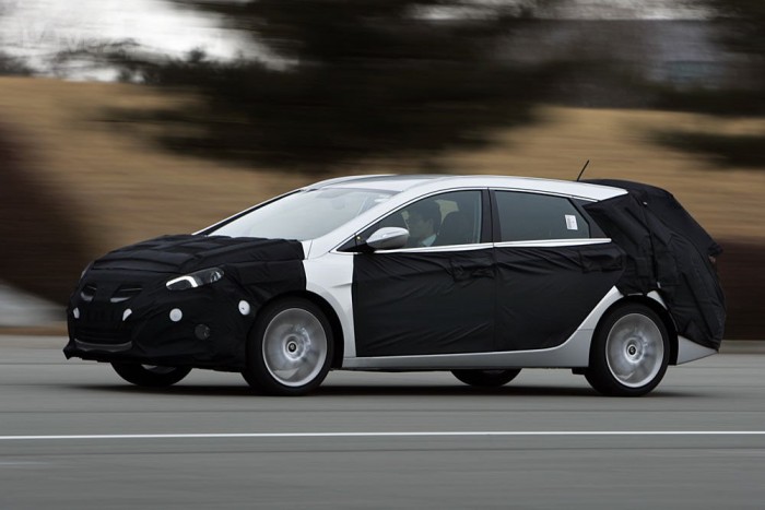 Passat-ellenfél a Hyundaitól 6