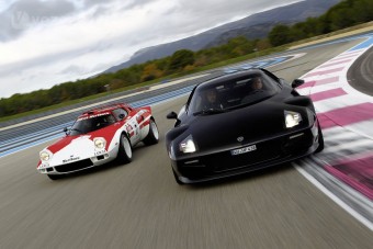 Videón a Ferrari-verő Lancia