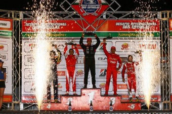 Di Grassi verte a veteránokat