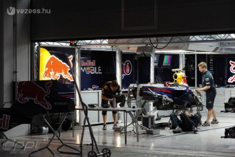 F1: Betiltják a túlórázást