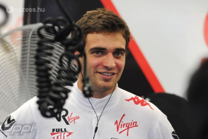 Hivatalos: Pilótát cserélt a Virgin