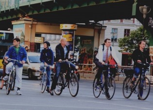 Kampány az autós bevásárlás ellen