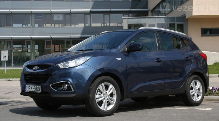 A Hyundai ix35 a hátsó utasokat is kényezteti, meglepően kedvező áron