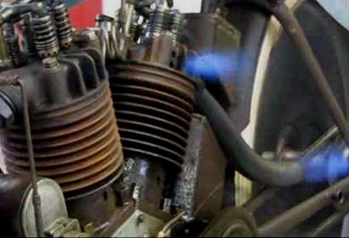 Végsőt köhint a belső égés