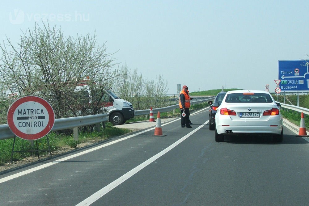 Ellenőrizni nem felejtenek el a magyar autópályán, nemzetközi árösszehasonlítást csinálni sajnos igen