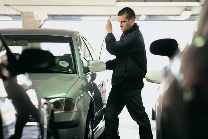 Mit vegyek nyolcmillióból? 7 | Vezess Lehet, hogy valaki már készül az eltulajdonításra