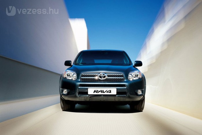 Mit vegyek nyolcmillióból? 13 | Vezess 2006-os RAV4 Olaszországból