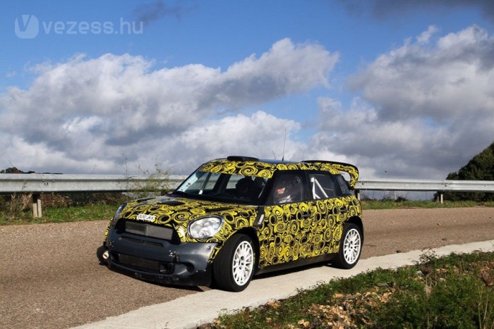 Lelép a vízhordó  a Citroëntől 4