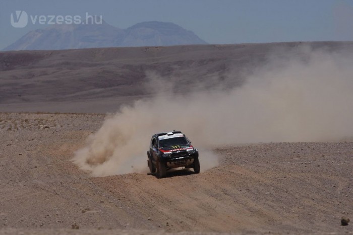 Mr. Dakar megmutatta 8