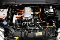 Itt az elektromos Ford Focus 44