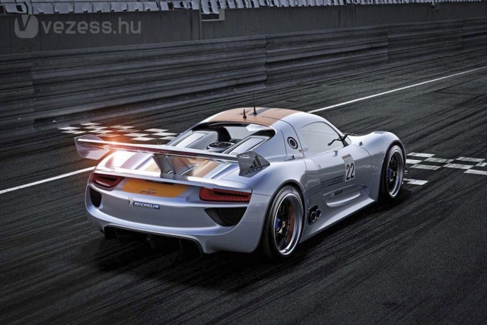 Száguldó labor a Porschétól 6