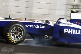 F1: Bevállalós Williams az első teszten