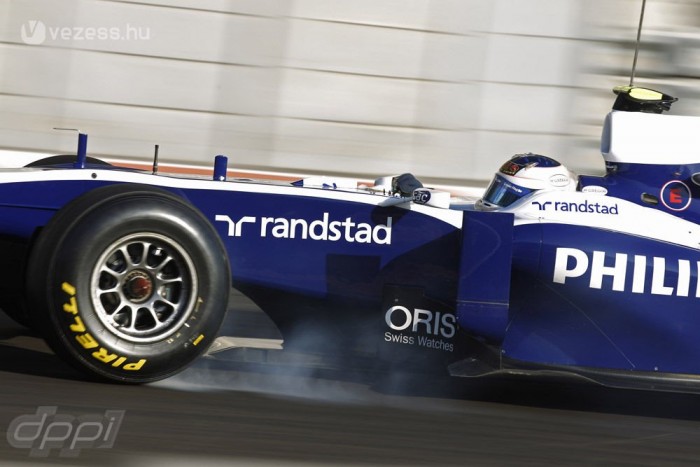 F1: Bevállalós Williams az első teszten