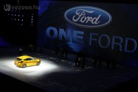 Nem biztos, hogy működni fog, de a Ford egyféle autót kínál világszerte a One Ford stratégia jegyében. Például az európai Focus ugyanúgy néz majd ki, mint az amerikai, a fényszóró belsejét leszámítva