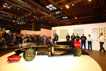 F1: Törvénysértő lehet a Renault festése