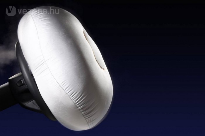 Biztonsági övvel együtt hatásos