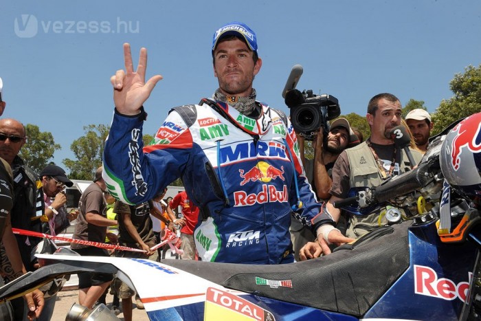 Papírforma győzelem a Dakaron 7