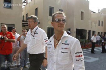 F1: Adjunk időt Schumachernek