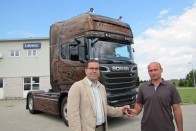 Tuningolt kamiont kínál a Scania 32