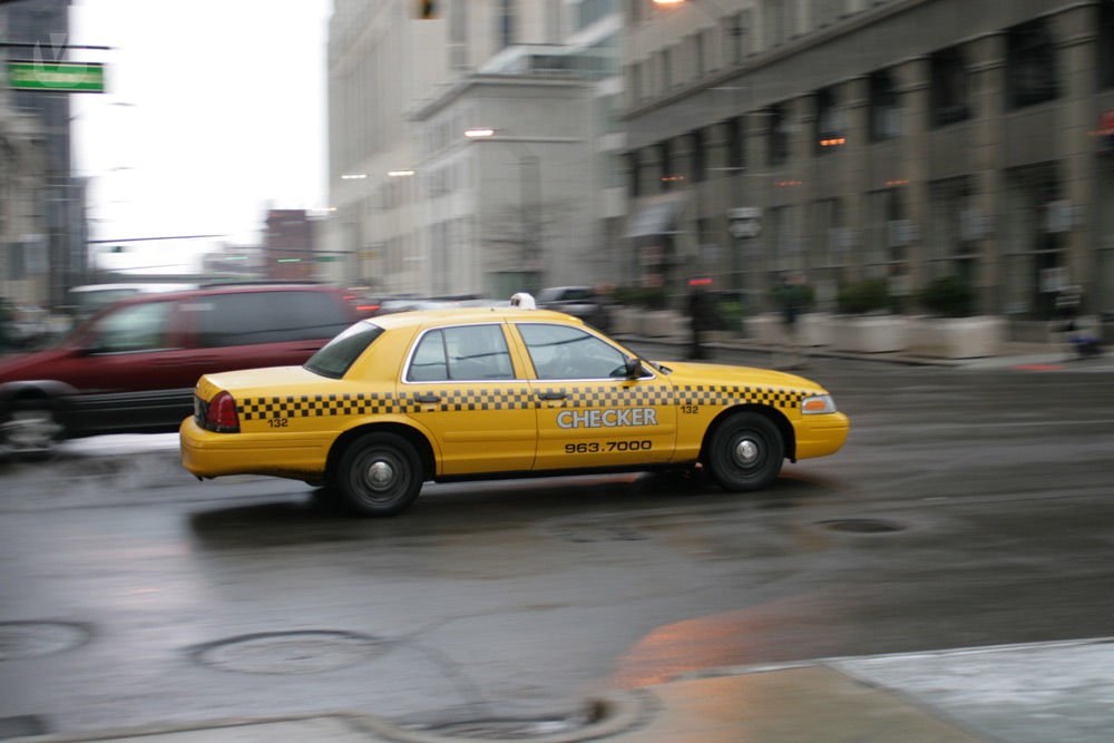 Detroitban több a piros, mint a New York-i sárga taxi