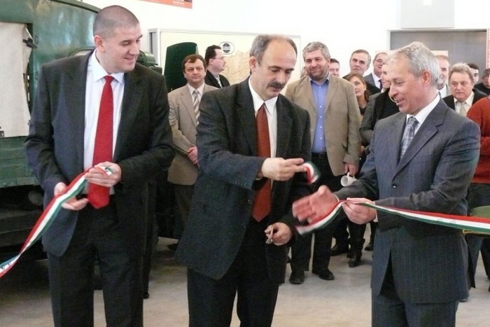 Próbáljon gőzős úthengert! 4