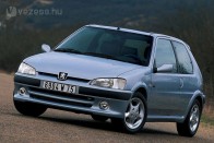 A Saxo ikertestvére a Peugeot 106, csak az emblémákban különböznek