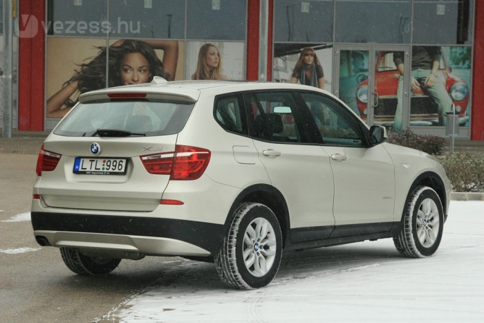 Kevesebbet ér az olcsóbb autó? 14 | Vezess 12 millióért feleannyi extra sincs benne, mint a Renault-ban kilencért