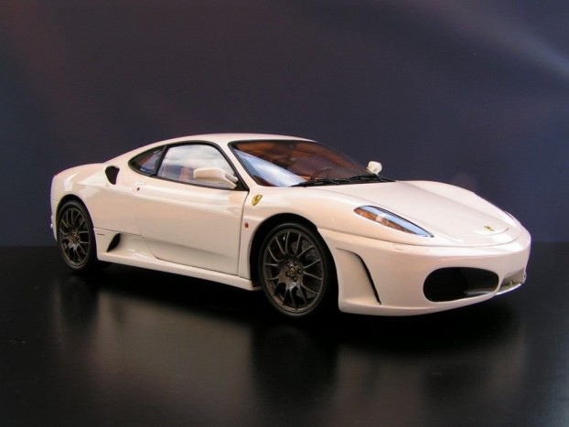 Jól áll neki a sötétgrafit felni