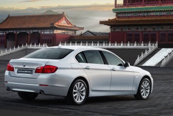 Villany nagyautót készít a BMW