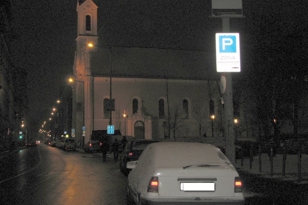 A Clark Ádám tér felé közeledve már fizetős zónában parkolhatunk tilosban járva