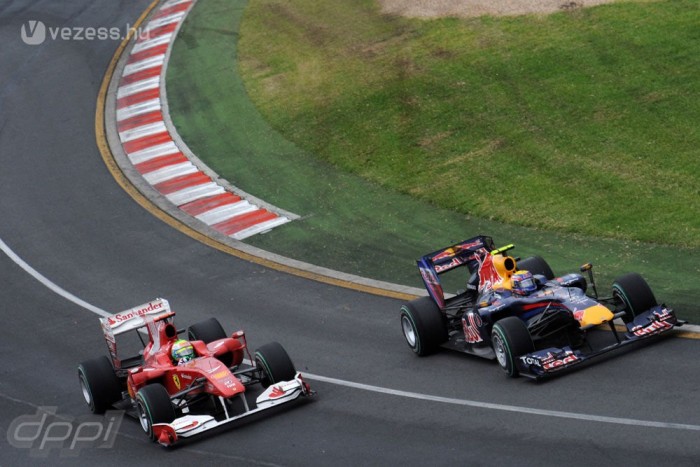 F1: A Red Bull visszalőtt a Ferrarira